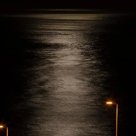 Marina Seafront 5 * Radazul