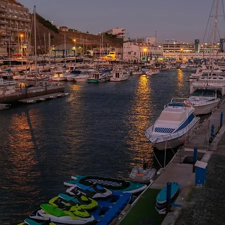 Marina Seafront 5 *