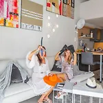 Marina Seafront 5 아파트